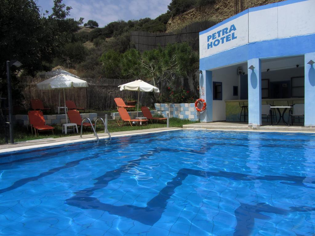 Petra Hotel Agia Galini Exterior foto